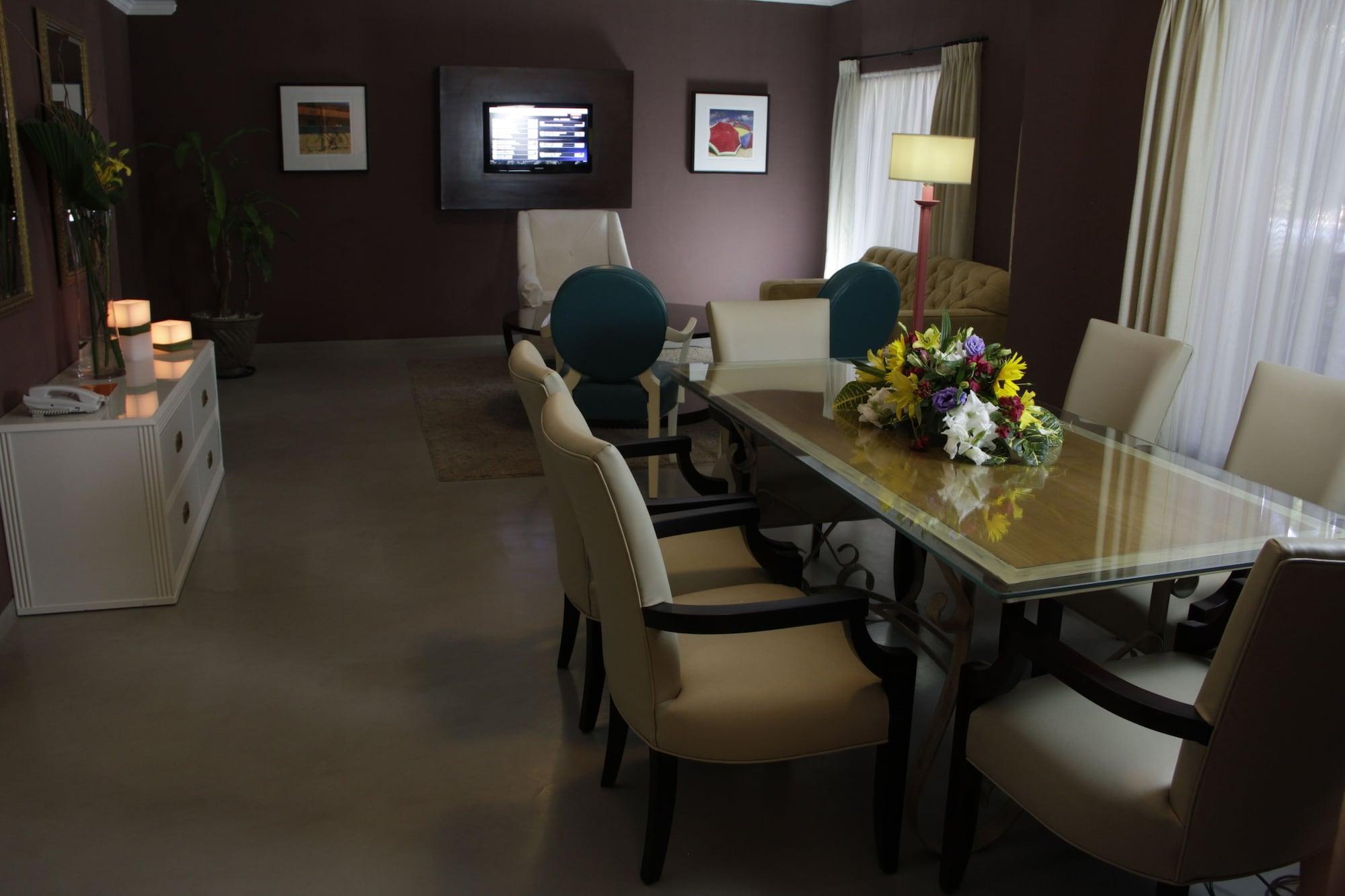 Buganvillas Hotel Suites Santa Cruz de La Sierra Buitenkant foto