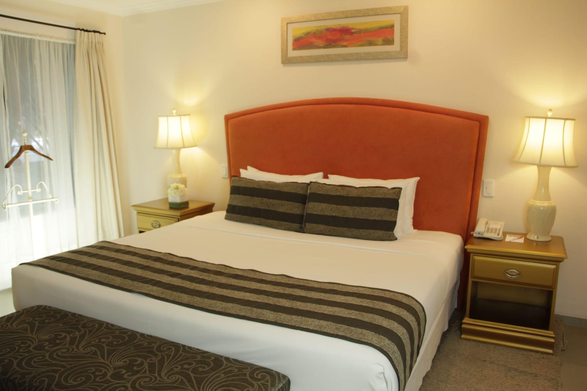 Buganvillas Hotel Suites Santa Cruz de La Sierra Buitenkant foto