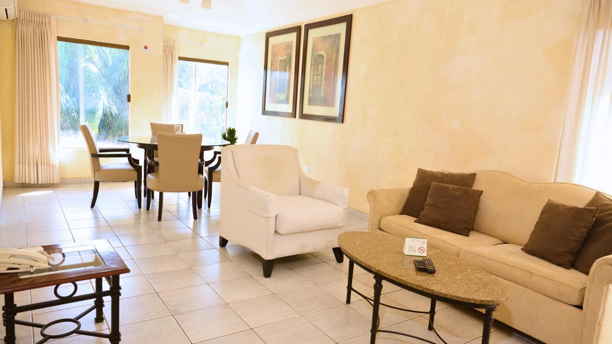 Buganvillas Hotel Suites Santa Cruz de La Sierra Buitenkant foto