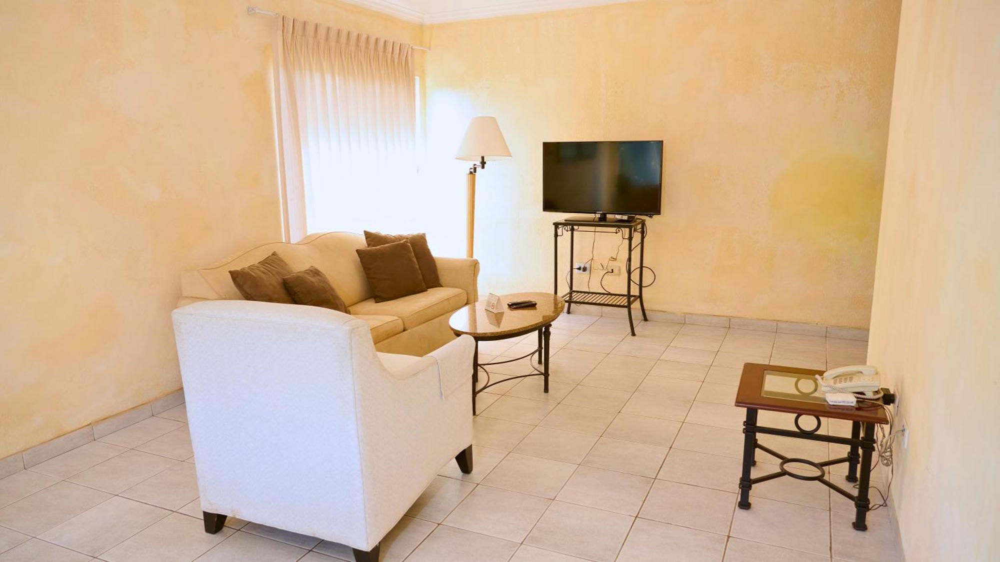 Buganvillas Hotel Suites Santa Cruz de La Sierra Buitenkant foto