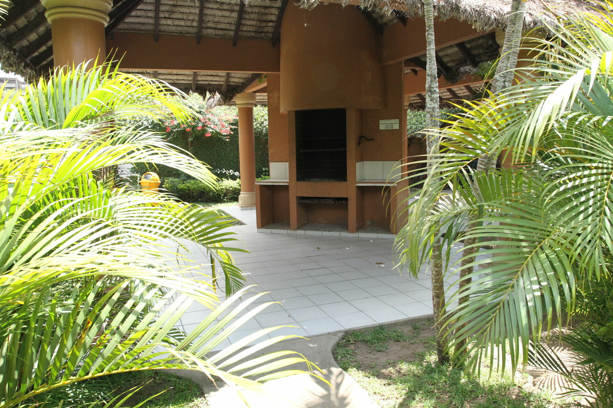Buganvillas Hotel Suites Santa Cruz de La Sierra Buitenkant foto
